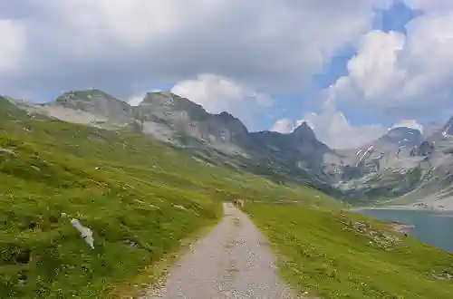 Glattalpsee Wanderweg