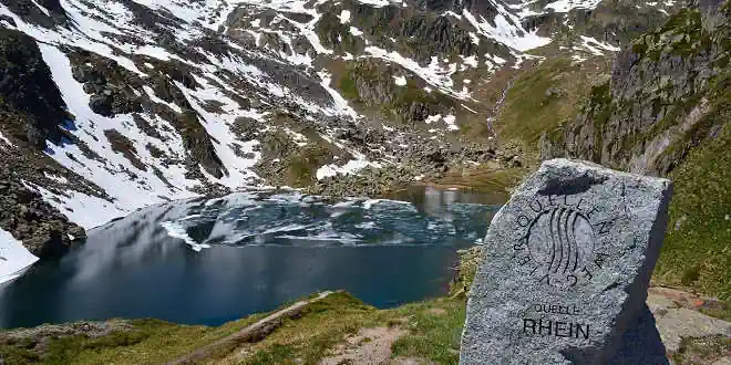 Bergwanderung zur Rheinquelle am Tomasee